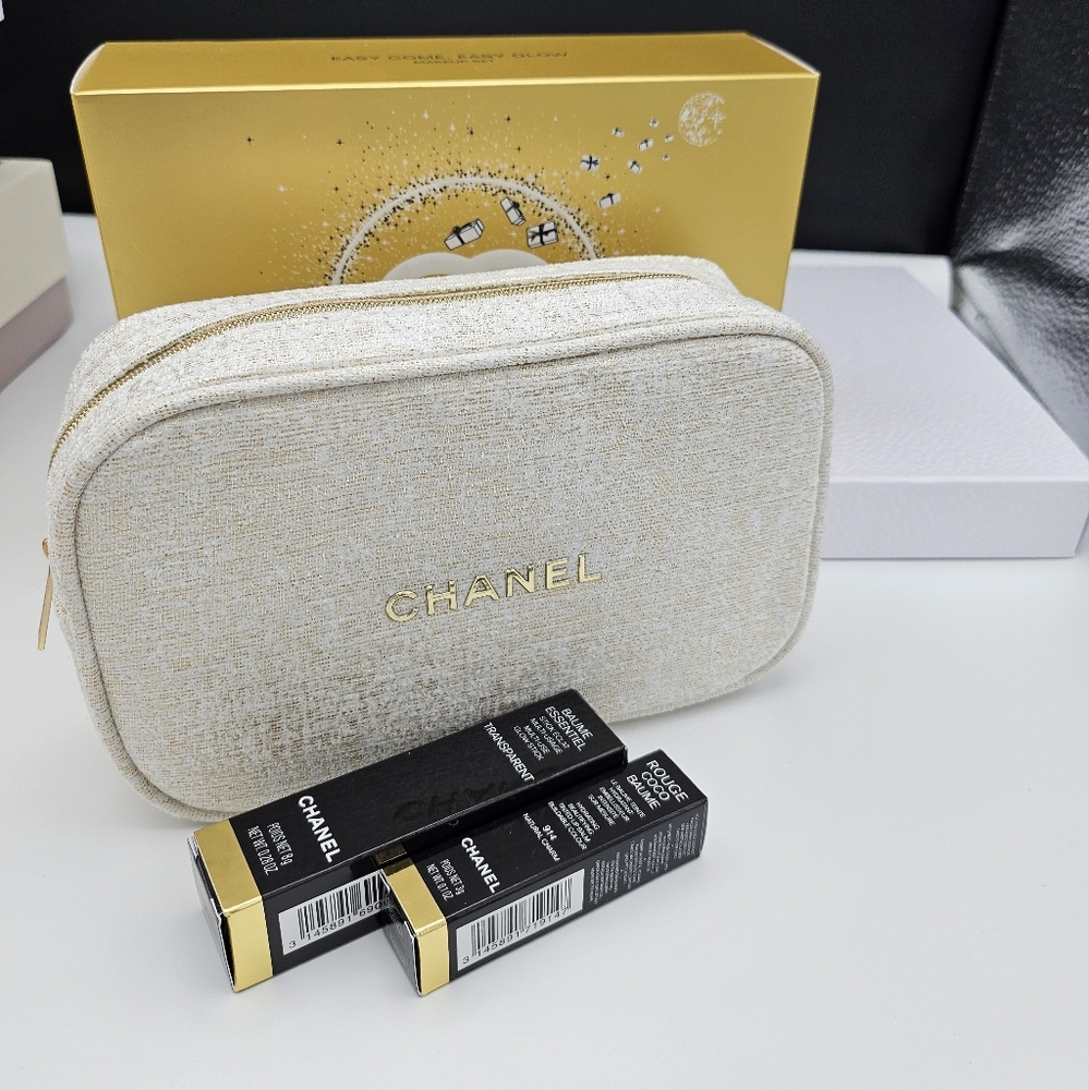 New chanel holiday giftset- Easy come easy glow makeup set.